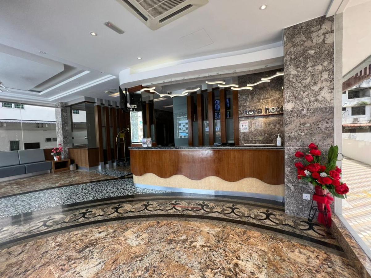 Nova Hotel Miri Buitenkant foto